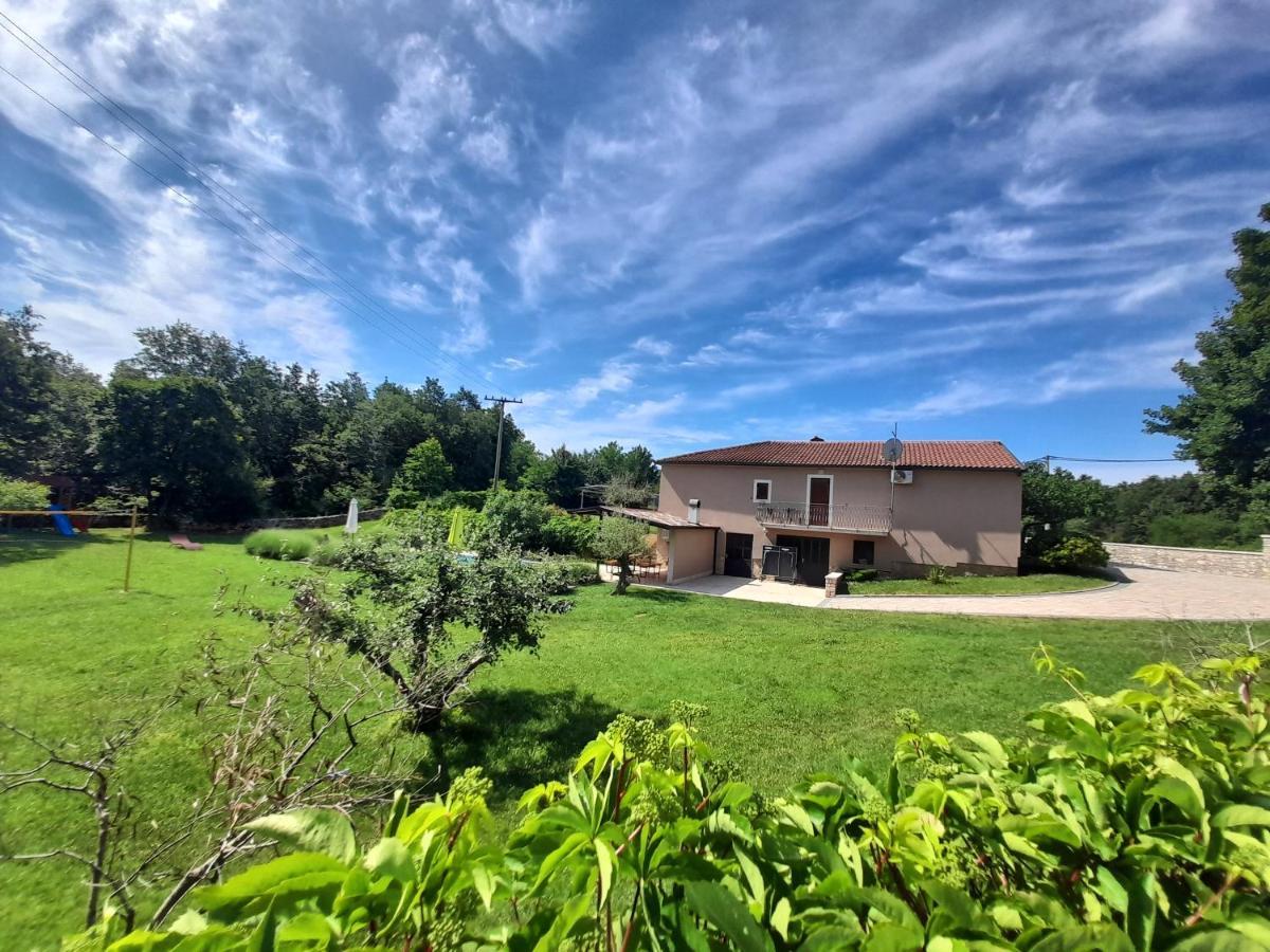 Villa Krizanci Zminj Exterior photo